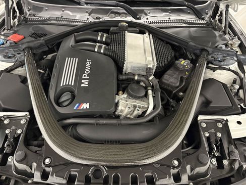 Used 2017 BMW M4 Convertible RWD image 56