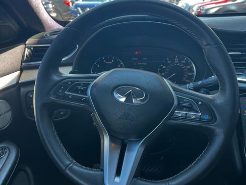Used 2019 INFINITI QX50 Essential w/ Sensory Package AWD/4WD image 15