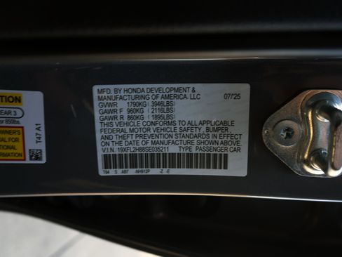 Used 2025 Honda Civic Sport image 43