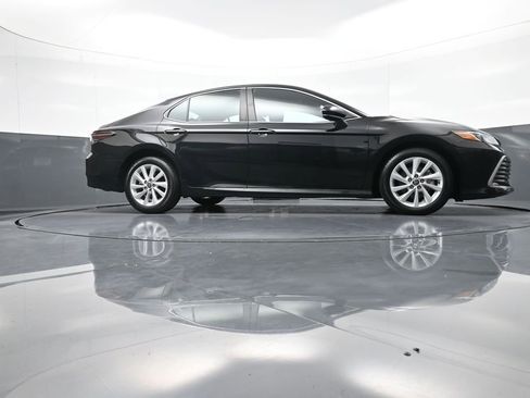 Certified 2023 Toyota Camry LE image 28