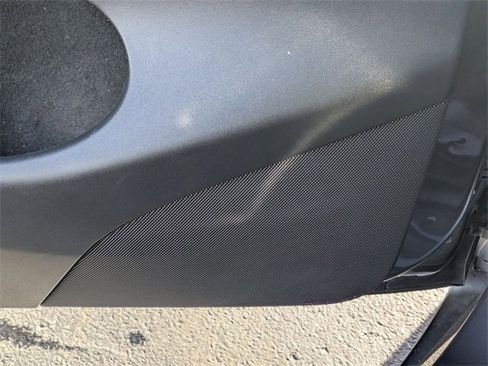 Used 2023 Tesla Model Y Performance image 13