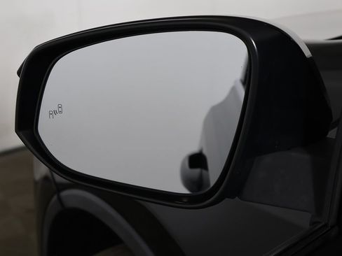 Used 2017 Toyota RAV4 SE AWD/4WD image 31