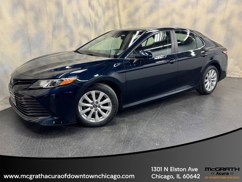 Used 2018 Toyota Camry L image 1