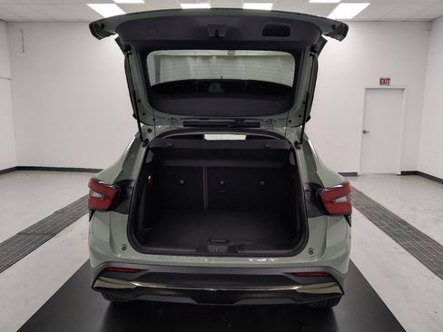 Used 2025 Chevrolet Trax ACTIV w/ Sunroof Package FWD image 29