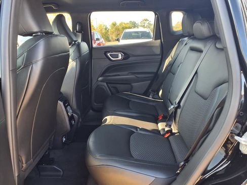 New 2026 Jeep Compass Altitude image 9