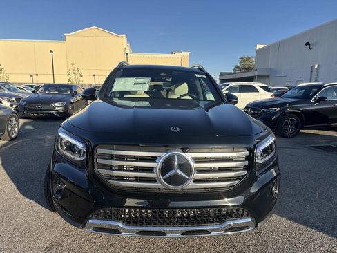 New 2026 Mercedes-Benz GLB 250 image 2