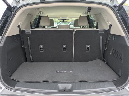 New 2026 Nissan Pathfinder SL FWD image 13