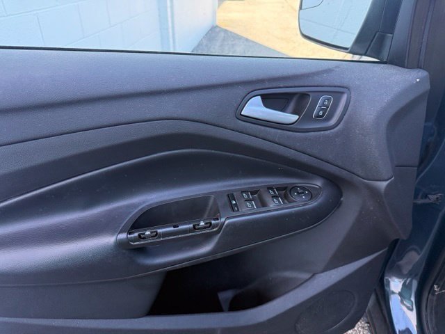 Used 2019 Ford Escape SE FWD image 24