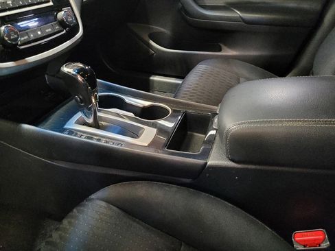 Used 2018 Nissan Altima 2.5 SV FWD image 26