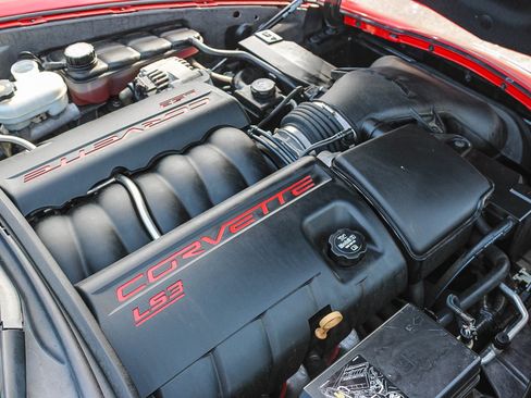 Used 2008 Chevrolet Corvette Coupe w/ Preferred Equipment Group image 21