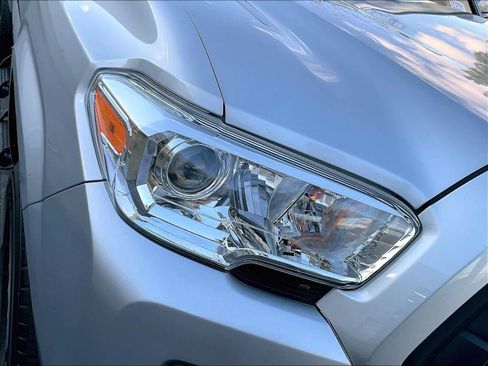 Used 2023 Toyota Tacoma SR image 28