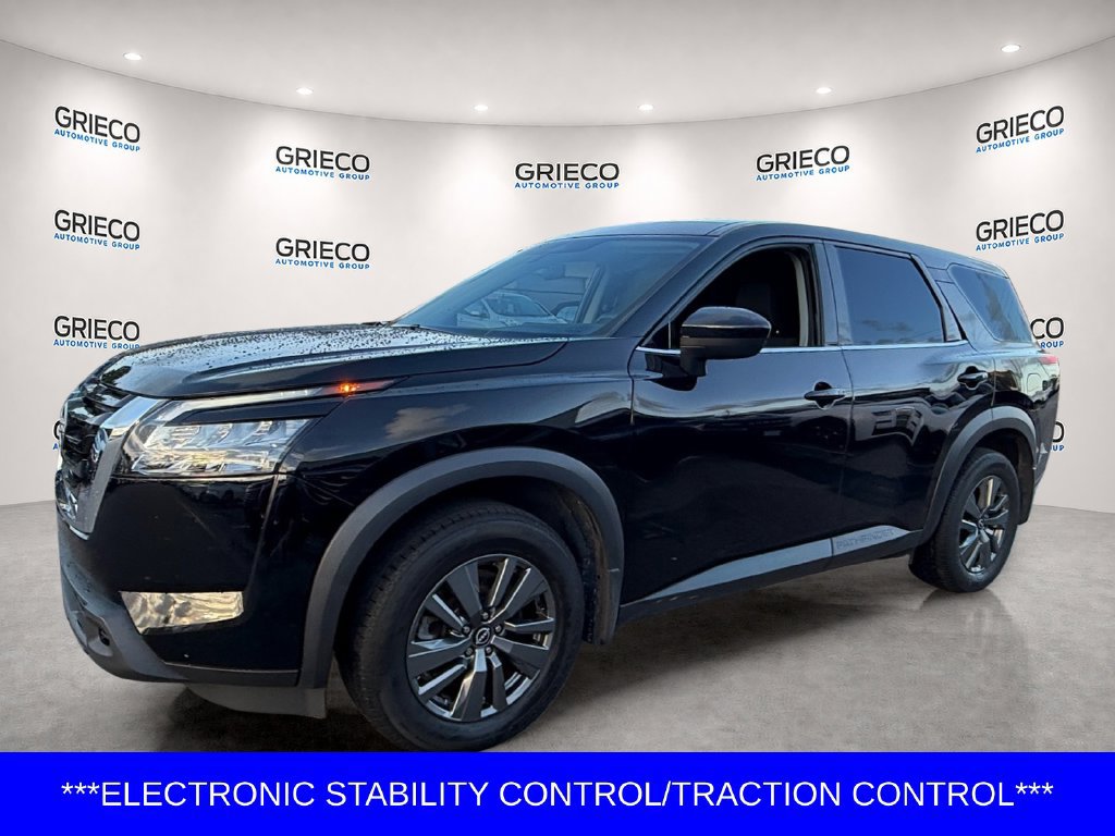 Certified 2024 Nissan Pathfinder S AWD/4WD image 3