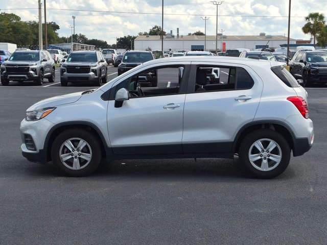 Used 2022 Chevrolet Trax LS w/ Tint and Cruise Package FWD image 8