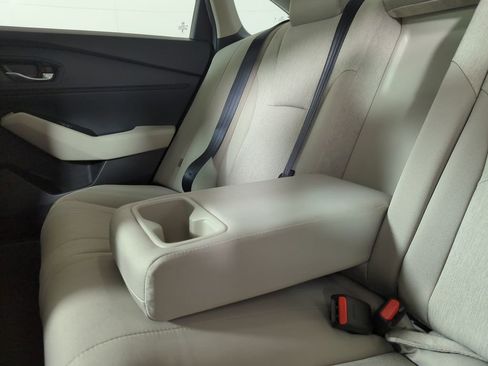 Used 2025 Honda Accord SE image 27