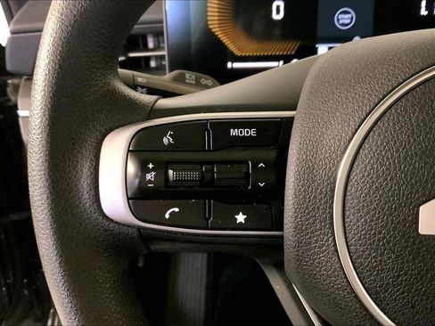 Used 2025 Kia K5 LXS image 18