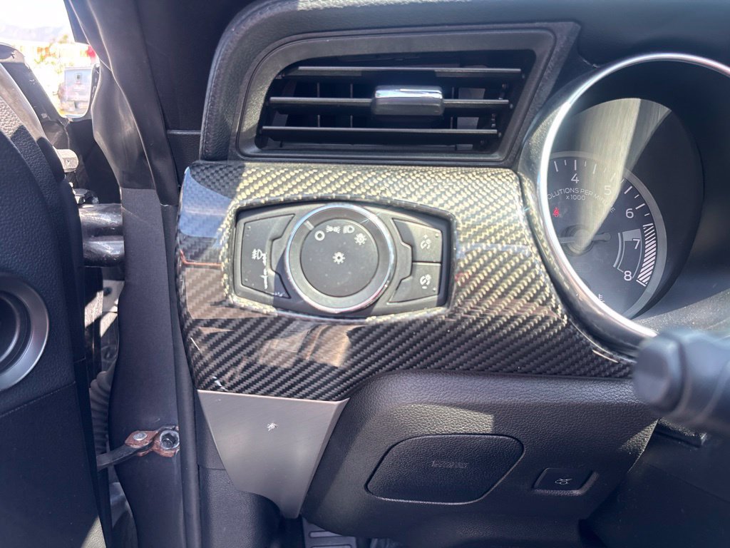 Used 2021 Ford Mustang Premium RWD image 25