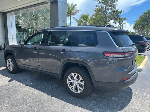 Used 2022 Jeep Grand Cherokee L Limited AWD/4WD image 4