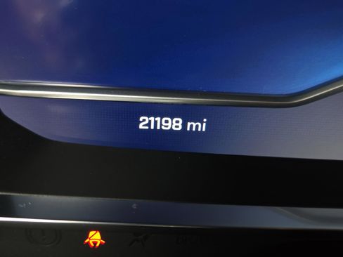 Used 2023 Chevrolet Tahoe Z71 w/ Luxury Package image 26