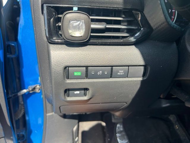 Used 2020 Nissan Sentra SV FWD image 11