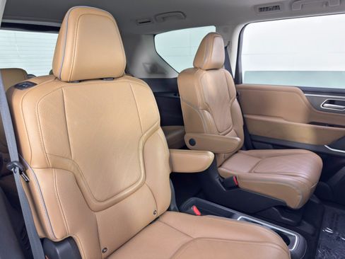 Used 2025 INFINITI QX80 Luxe w/ Cargo Package AWD/4WD image 42