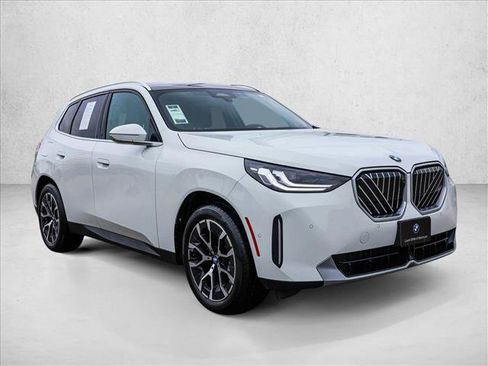 Used 2026 BMW X3 xDrive30i AWD/4WD image 3