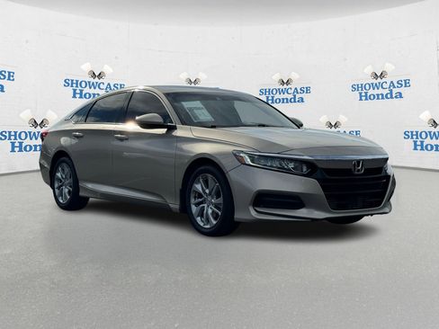 Used 2019 Honda Accord LX image 10