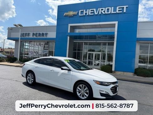 Used 2022 Chevrolet Malibu LT FWD image 1