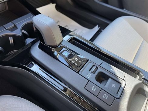 Used 2026 Toyota Prius LE image 28