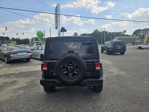 Used 2021 Jeep Wrangler Unlimited Sport AWD/4WD image 4