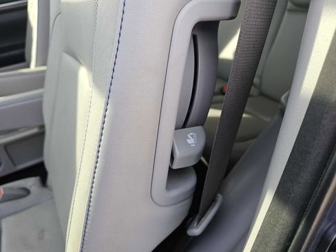 Used 2014 Toyota Highlander Limited Platinum image 34