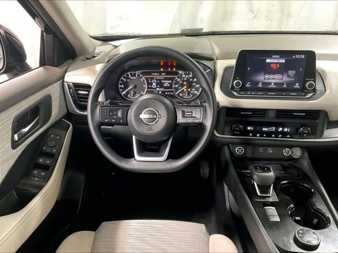 Used 2023 Nissan Rogue SV image 17