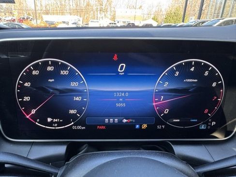 Used 2025 Mercedes-Benz GLC 300 4MATIC image 24