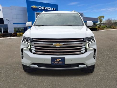 Used 2021 Chevrolet Suburban High Country w/ Premium Package AWD/4WD image 26