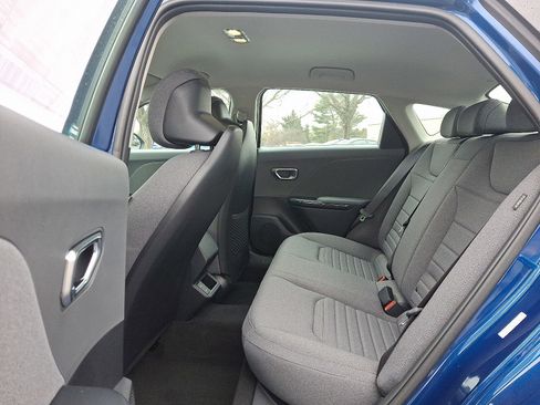New 2025 Kia K4 EX image 6