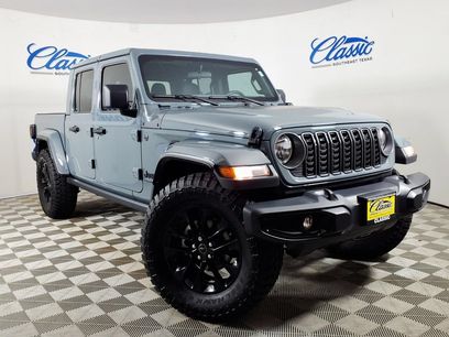 Used 2025 Jeep Gladiator Sport