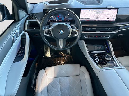 Certified 2024 BMW X6 xDrive40i w/ Executive Package image 24