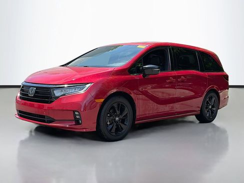 Used 2023 Honda Odyssey Sport image 2