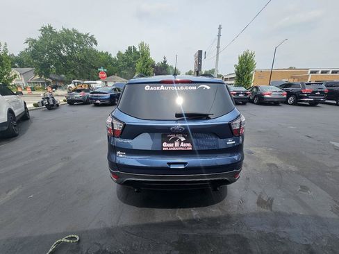 Used 2018 Ford Escape SE w/ SE Sport Appearance Package FWD image 9