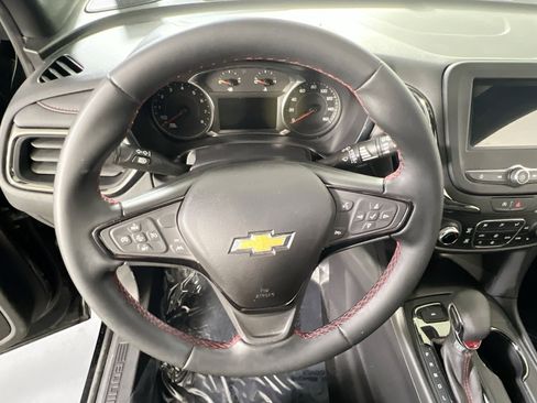 Used 2023 Chevrolet Equinox RS image 11
