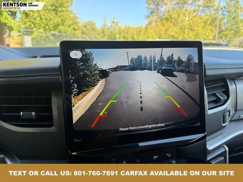 Used 2024 Ford Expedition XLT image 30