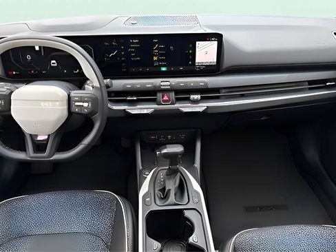 New 2025 Kia K4 GT-Line Turbo w/ GT-Line Sunroof Package FWD image 18