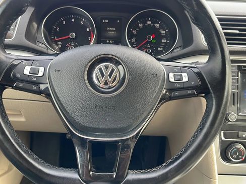 Used 2019 Volkswagen Passat 2.0T Wolfsburg w/ Wheels & Sunroof Package image 21