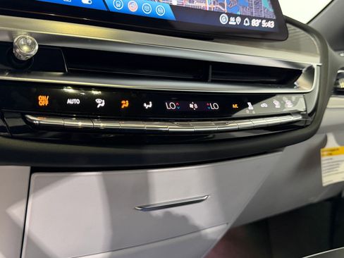 New 2026 Cadillac Lyriq Sport AWD/4WD image 32