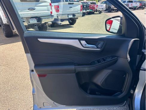 Used 2022 Ford Escape SEL AWD/4WD image 15