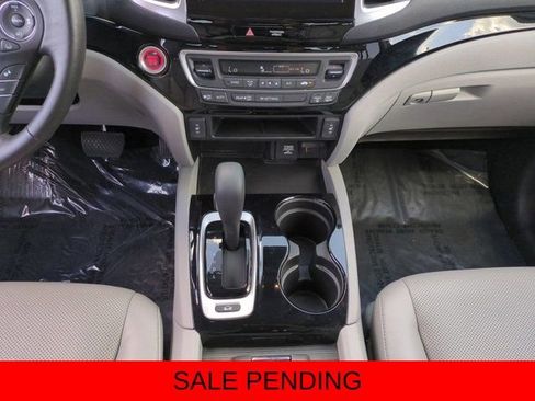 Used 2018 Honda Ridgeline RTL-E image 17