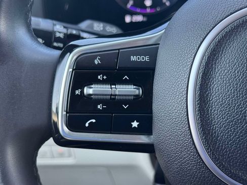 Used 2024 Kia Carnival SX FWD image 20