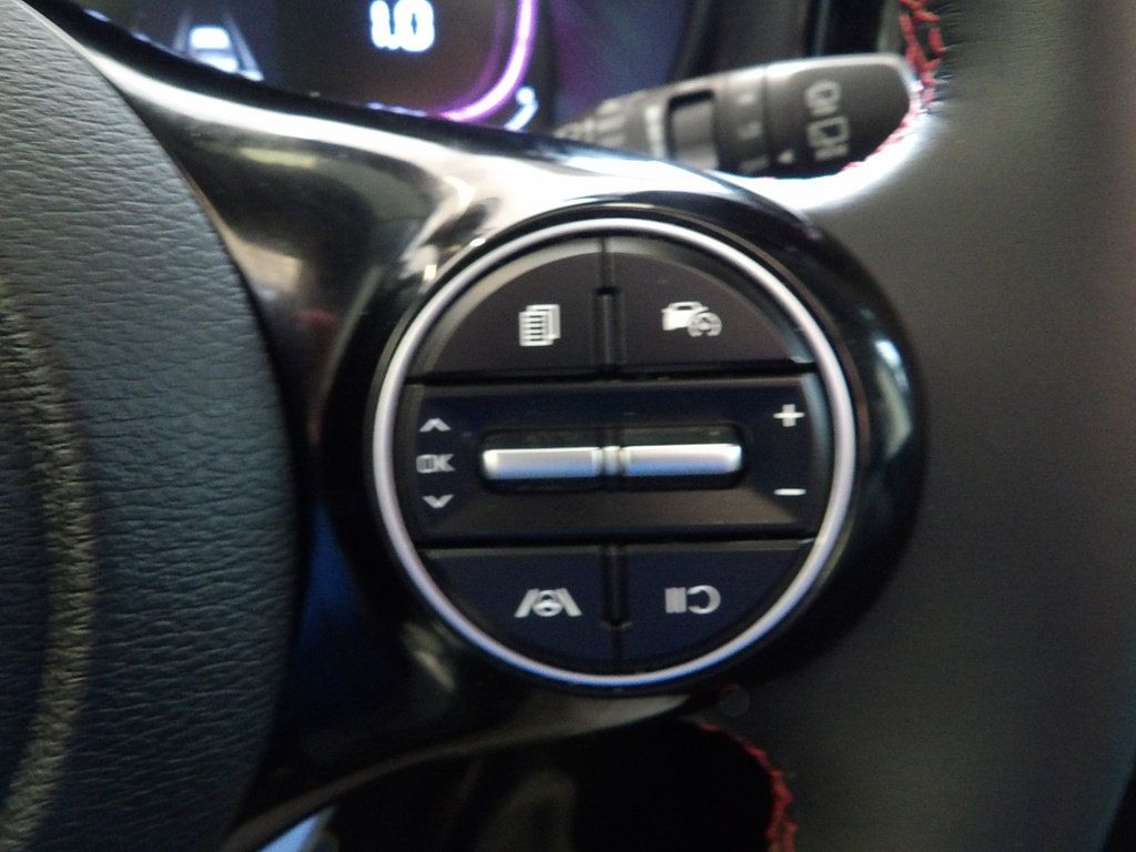 Used 2023 Kia Soul GT-Line FWD image 30