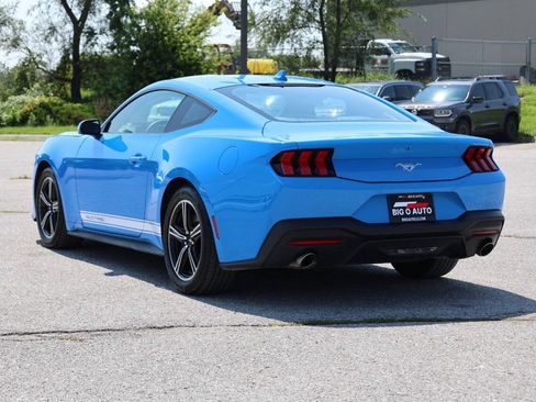 Used 2025 Ford Mustang Coupe RWD image 11