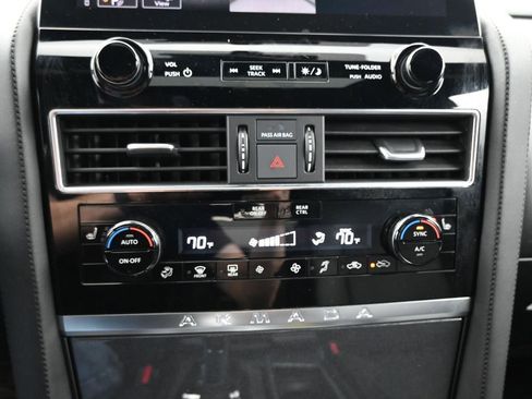 Used 2022 Nissan Armada SL w/ Midnight Edition Package AWD/4WD image 15
