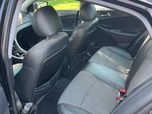 Used 2011 Hyundai Sonata SE w/ Navigation & Sunroof Pkg 4 FWD image 13